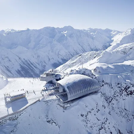 Riders In Hotel Sölden