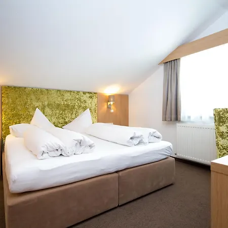 Riders In Hotel Sölden